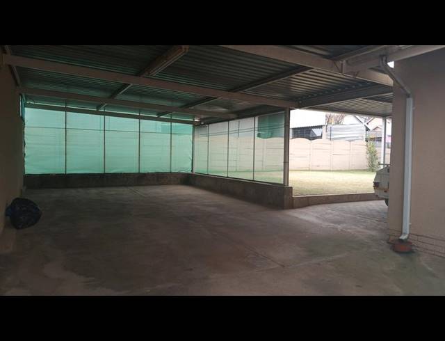 3 BEDROOM HOUSE FOR SALE IN GREENHILLS
